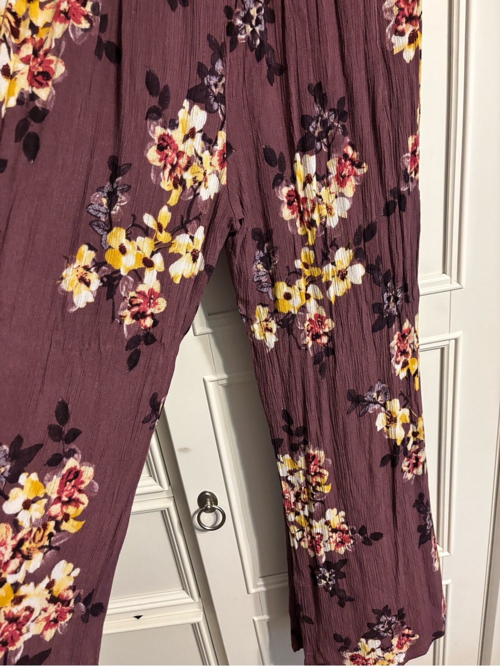 Two Piece Floral Wide Leg Pants and crop Top - Picture 8 of 11